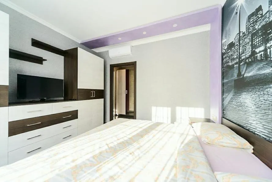 2 Rooms 75M2 Center Of Obolon Near River Side Kiew Ukraine